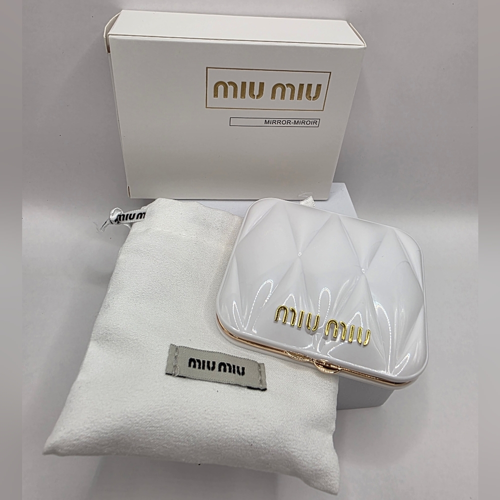 Miu Miu White Quilted Mirror Compact w/Dust Bag Case BNIB Authentic